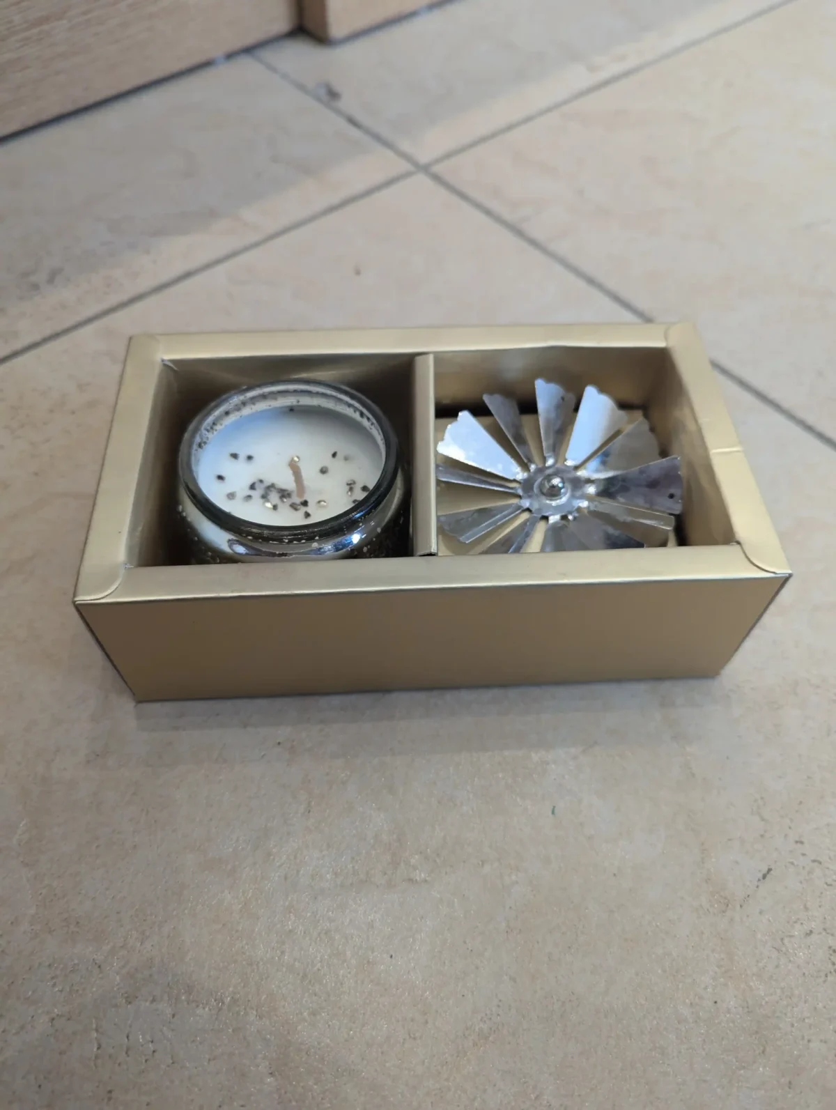 Sparkling Silver Candle and Windmill Set1 scaled
