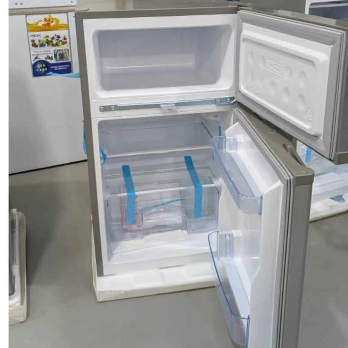 Medium Fridge 1 scaled